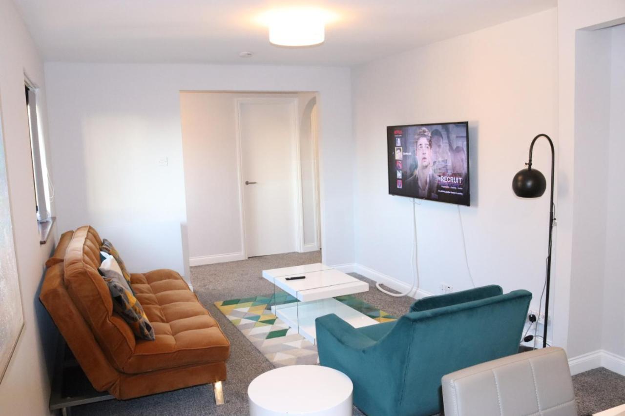 Garland Modern Apartment With Private Garden & Parking Dartford 5 Exterior photo