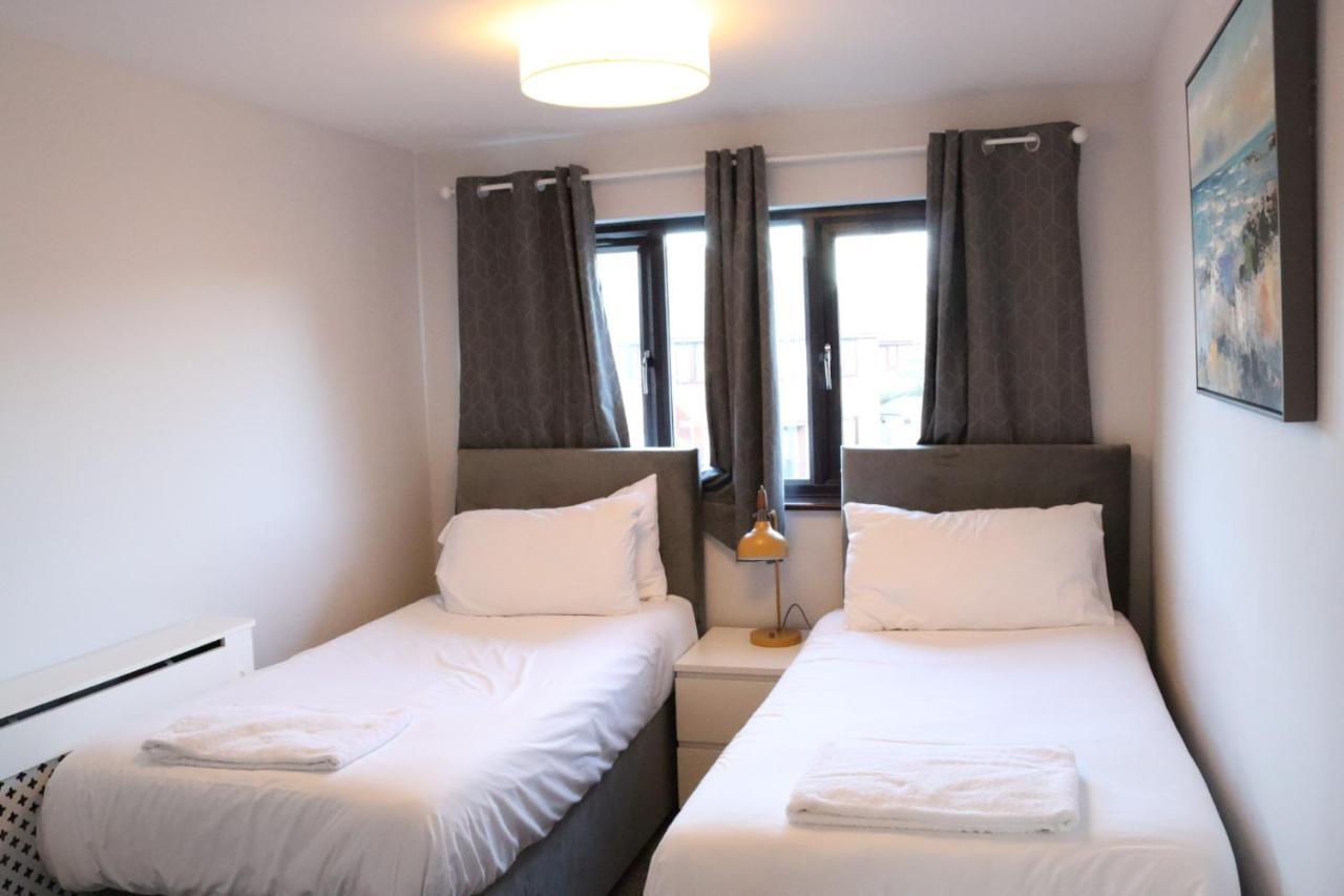 Garland Modern Apartment With Private Garden & Parking Dartford 5 Exterior photo