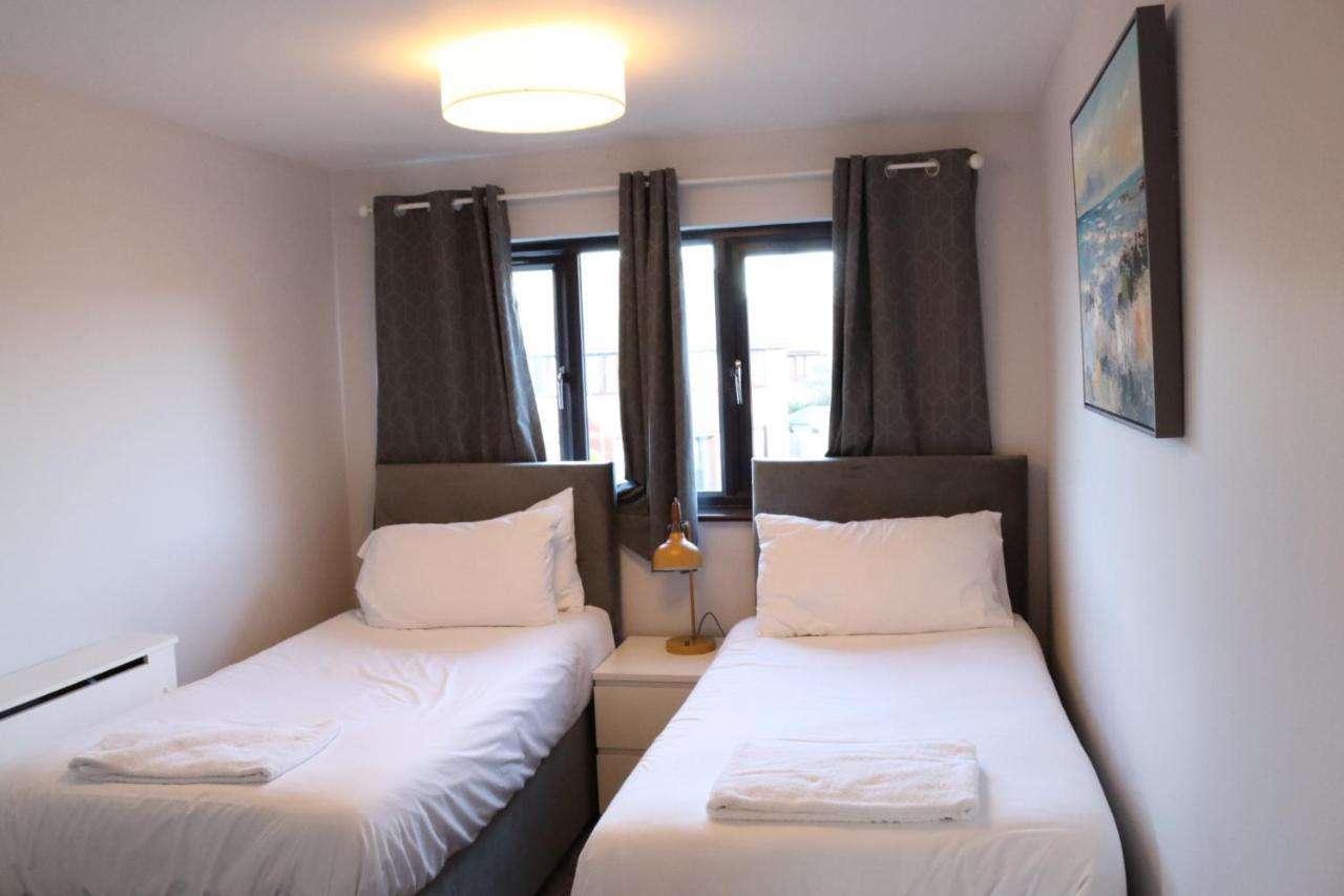 Garland Modern Apartment With Private Garden & Parking Dartford 5 Exterior photo