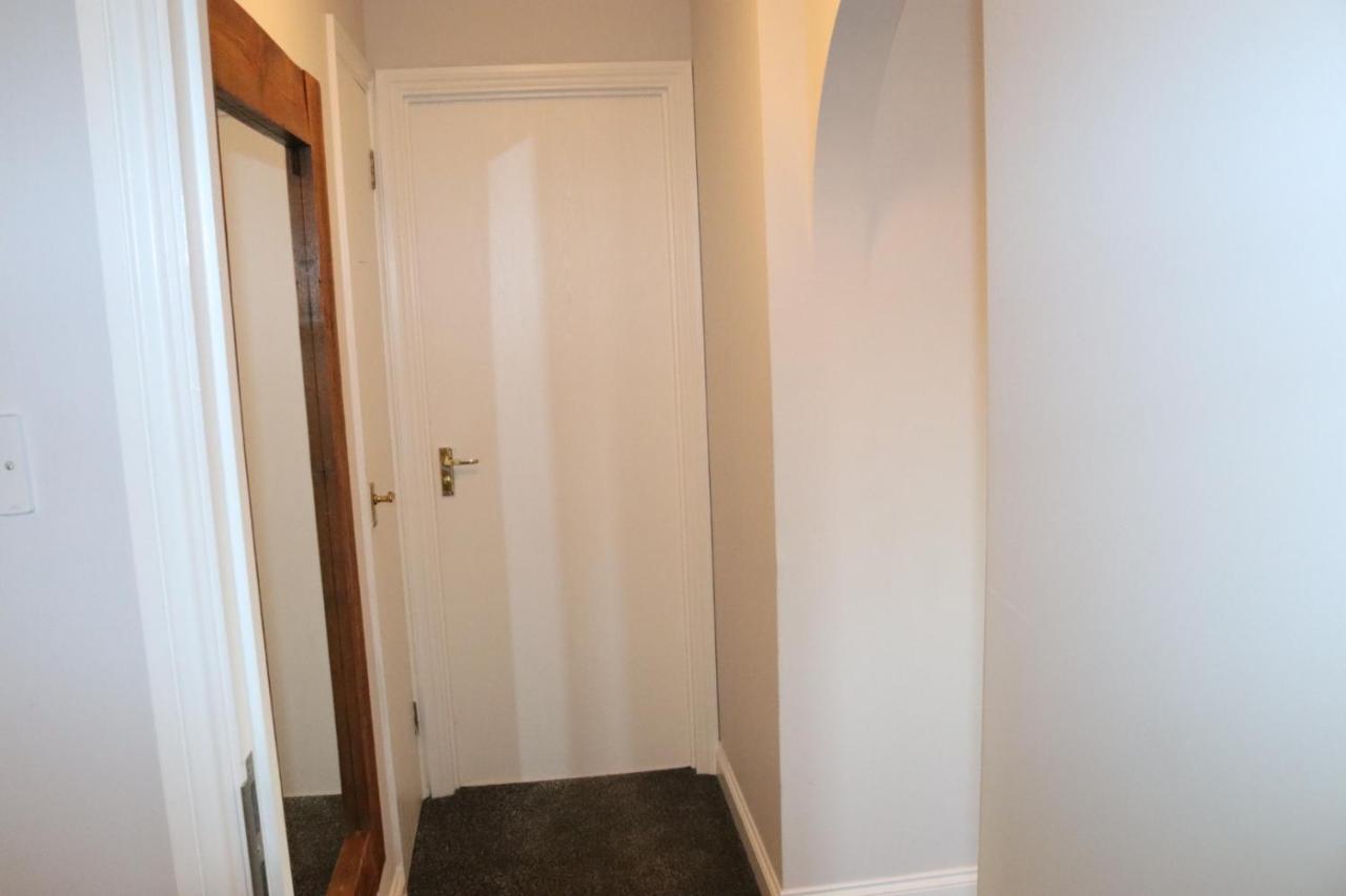 Garland Modern Apartment With Private Garden & Parking Dartford 5 Exterior photo