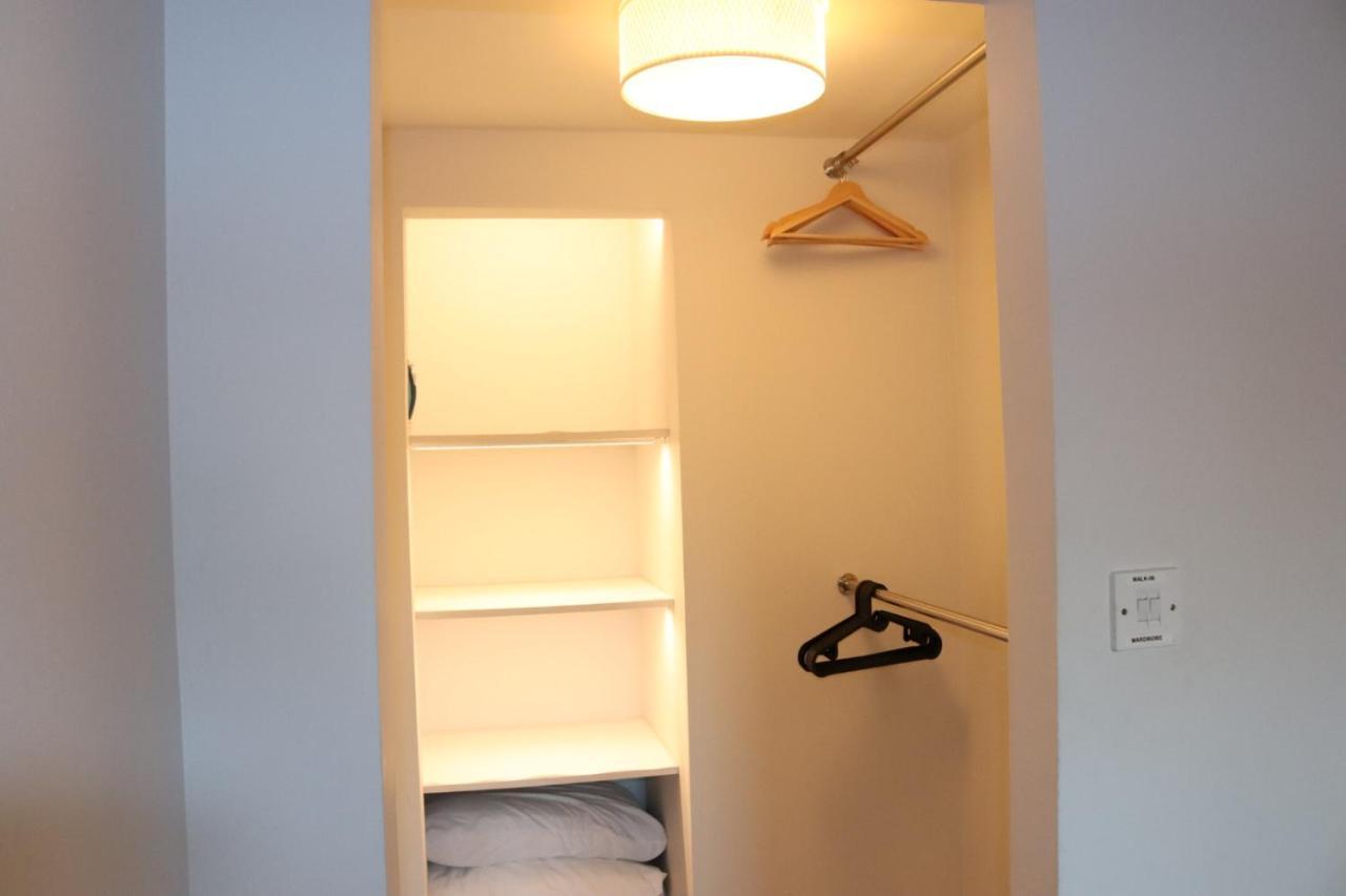 Garland Modern Apartment With Private Garden & Parking Dartford 5 Exterior photo