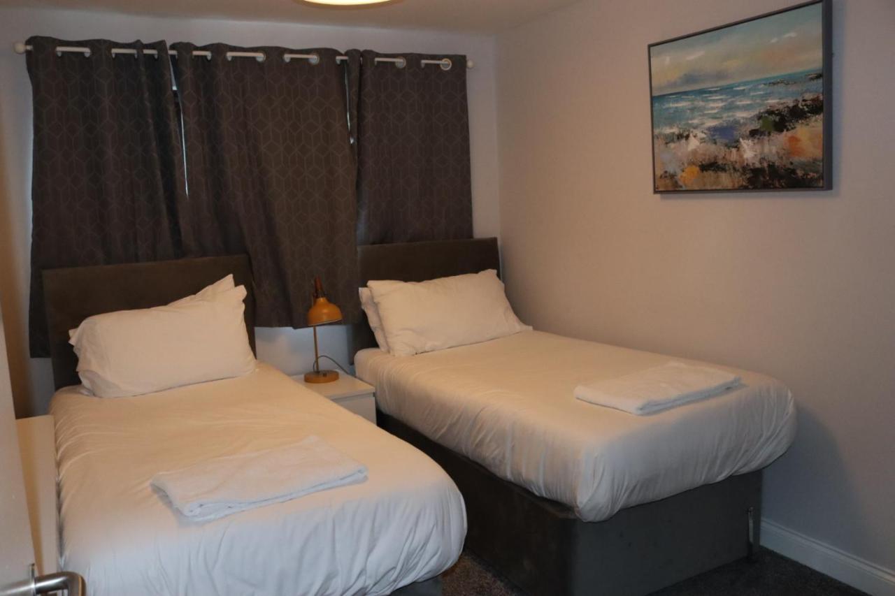 Garland Modern Apartment With Private Garden & Parking Dartford 5 Exterior photo
