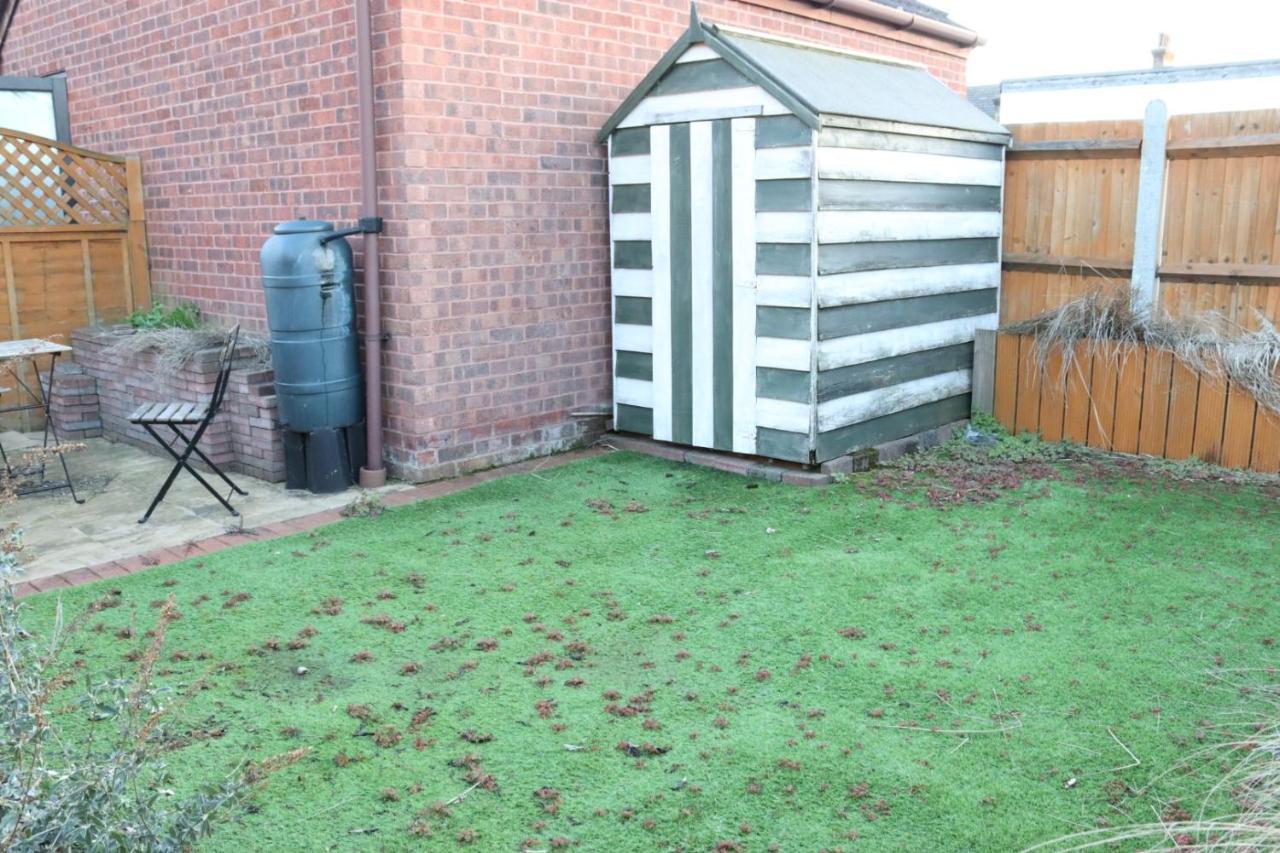 Garland Modern Apartment With Private Garden & Parking Dartford 5 Exterior photo