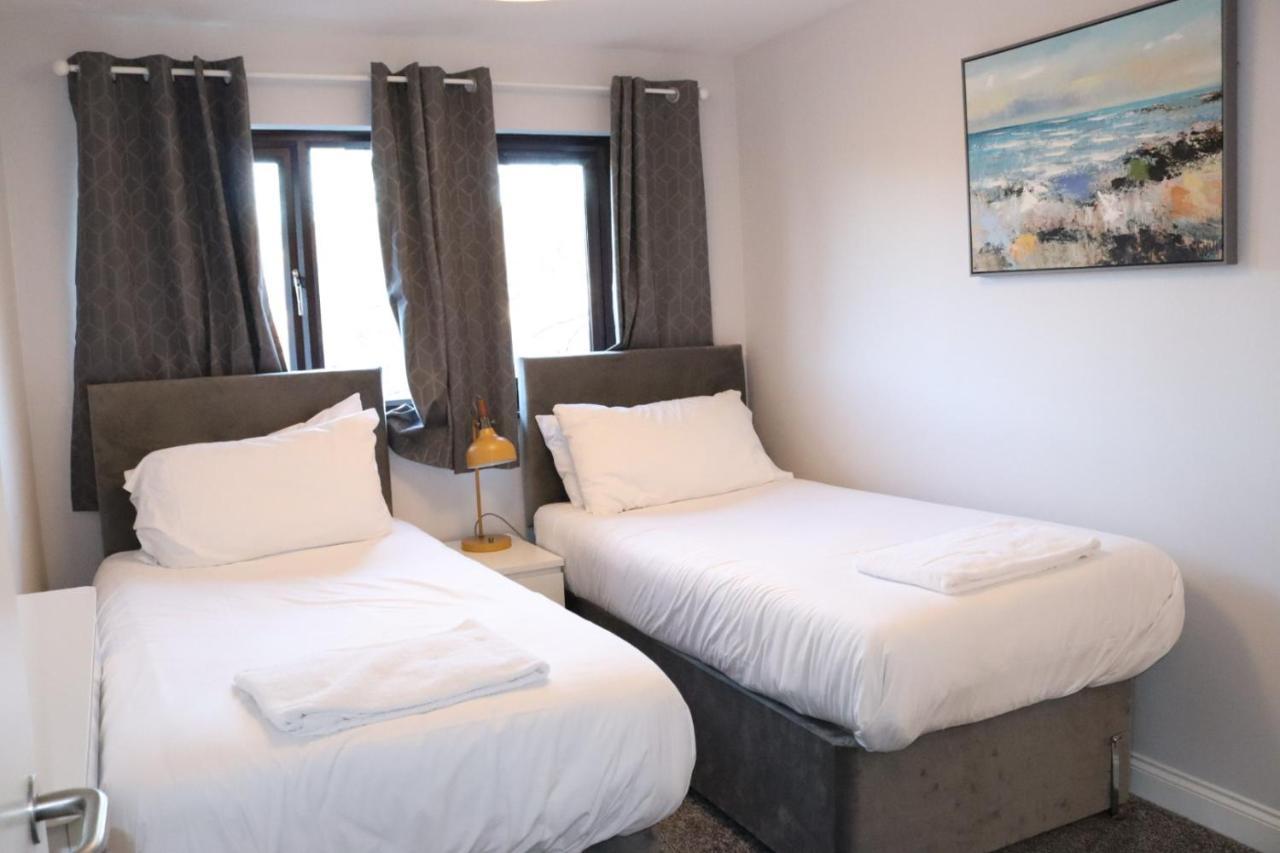 Garland Modern Apartment With Private Garden & Parking Dartford 5 Exterior photo
