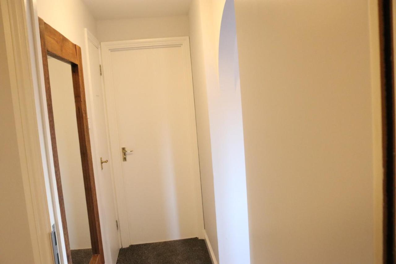 Garland Modern Apartment With Private Garden & Parking Dartford 5 Exterior photo